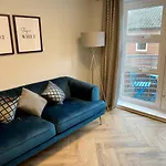 Luxury Riverside Centre York