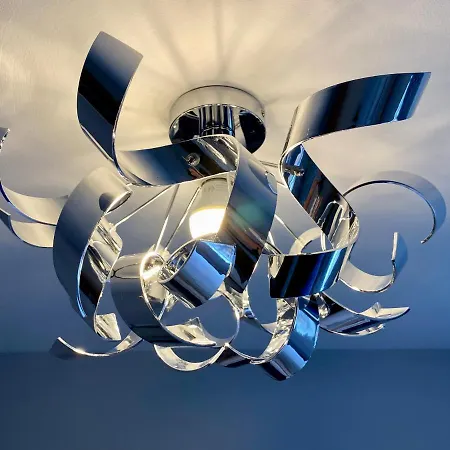 Luxury Riverside Centre