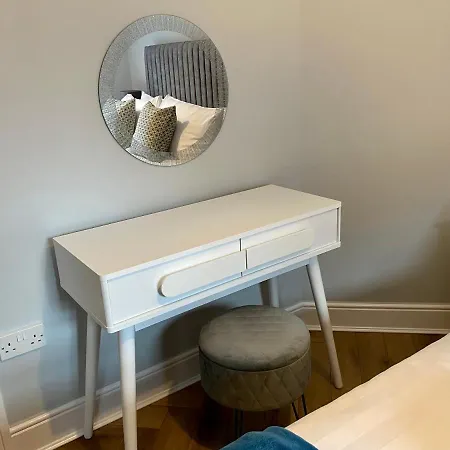 Luxury Riverside Centre York