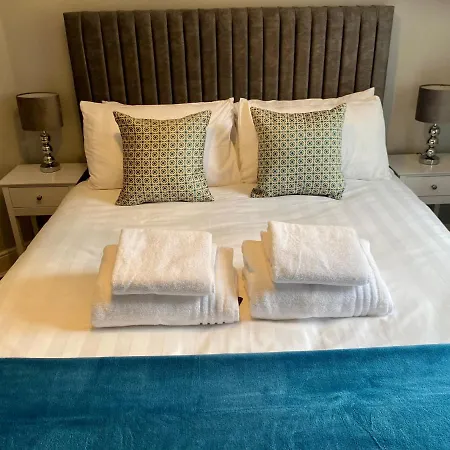 Luxury Riverside Centre * York