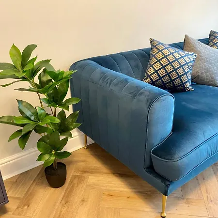 Luxury Riverside Centre Apartament